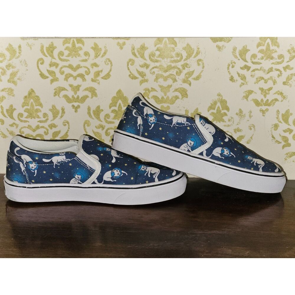 Groove Bags & Custom Kicks Size 6.5 Men/8.5Women "Cats in Space" slip on shoes